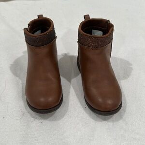 Stride rite size 8.5W brown bootie